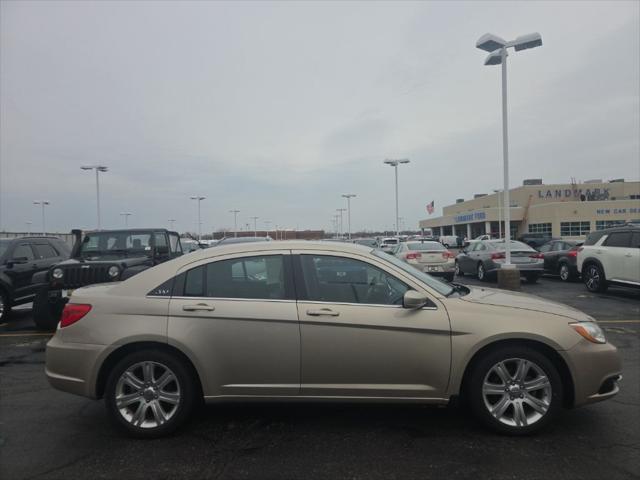 2013 Chrysler 200 Touring