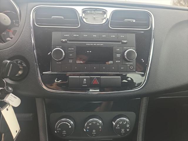 2013 Chrysler 200 Touring