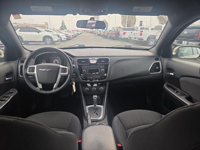 2013 Chrysler 200 Touring