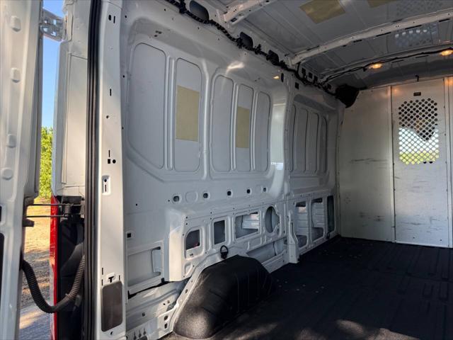 2016 Ford Transit 350 3dr LWB Medium Roof Cargo Van w/Sliding Passenger Side Door