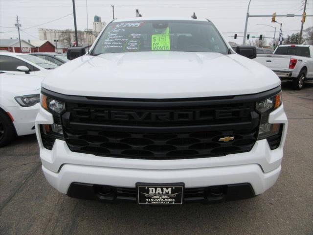 2023 Chevrolet Silverado 1500 4WD Crew Cab Short Bed Custom