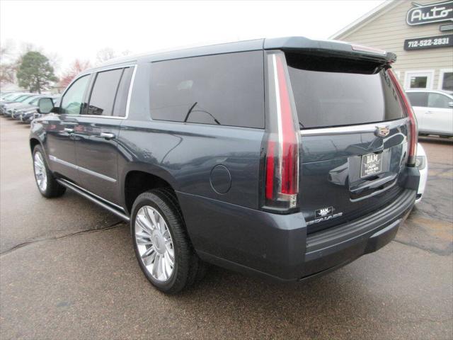 2019 Cadillac Escalade ESV Platinum