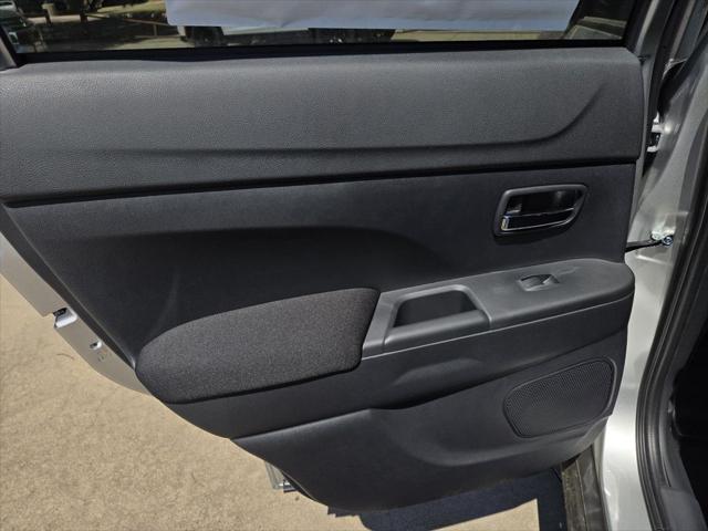 2026 Mitsubishi Outlander Sport 2.0 LE