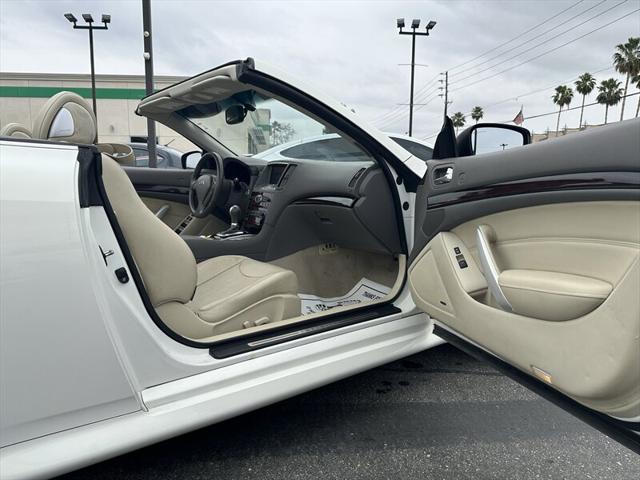 2014 INFINITI Q60 Unknown