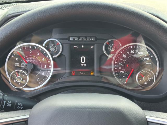 2026 Ram 1500 Express Quad Cab 4x2 64 Box