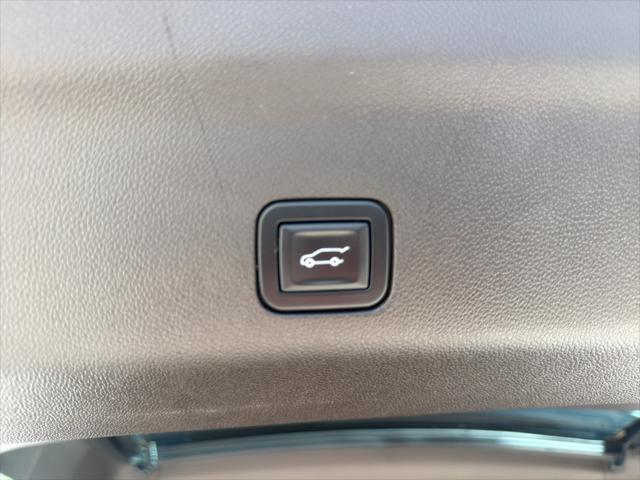 2023 GMC Yukon XL 4WD Denali