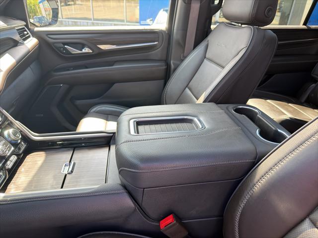 2023 GMC Yukon XL 4WD Denali