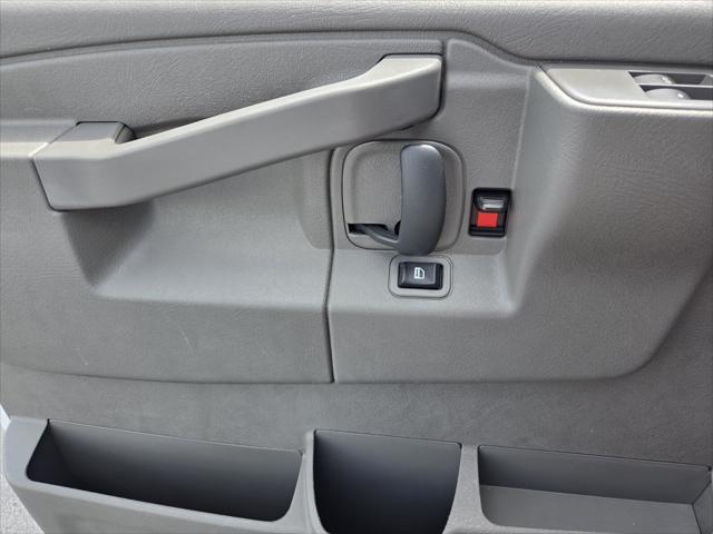 2024 Chevrolet Express Passenger RWD 3500 Extended Wheelbase LT