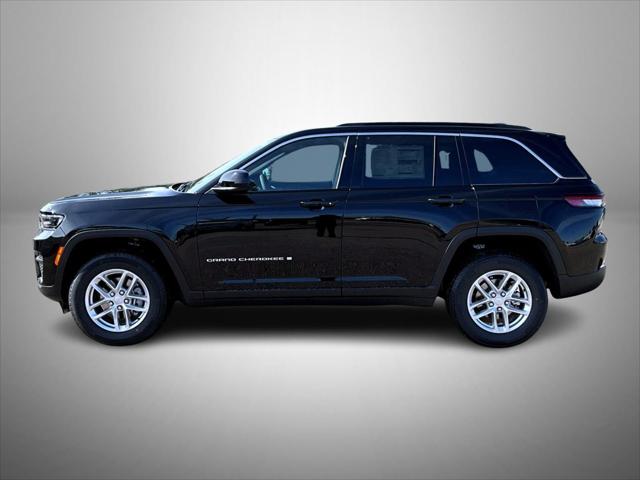 2026 Jeep Grand Cherokee Laredo 4x4