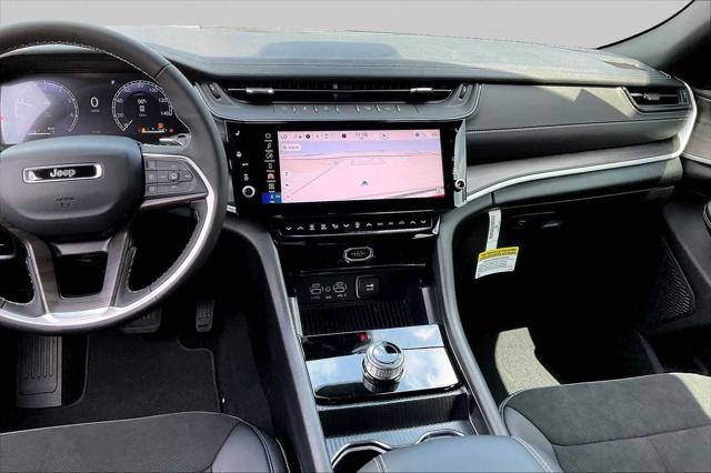 2026 Jeep Grand Cherokee Altitude 4x2