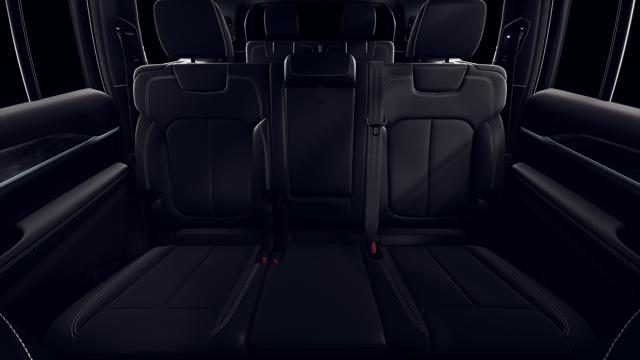 2026 Jeep Grand Cherokee GRAND CHEROKEE L LAREDO ALTITUDE 4X4