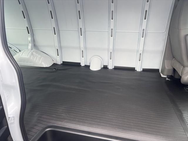2026 Chevrolet Express Cargo Van 2500 Extended Wheelbase, WT, RWD