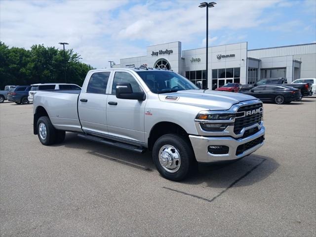 2026 RAM Ram 3500 RAM 3500 TRADESMAN CREW CAB 4X4 8 BOX 2026 RAM Ram 3500 RAM 3500 TRADESMAN CREW CAB 4X4 8 BOX
