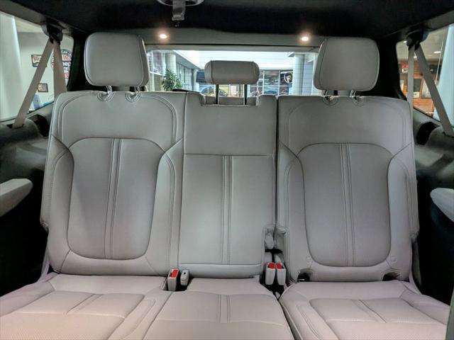 2026 Jeep Grand Wagoneer L 4x4
