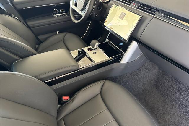 2026 Land Rover Range Rover P530 SE