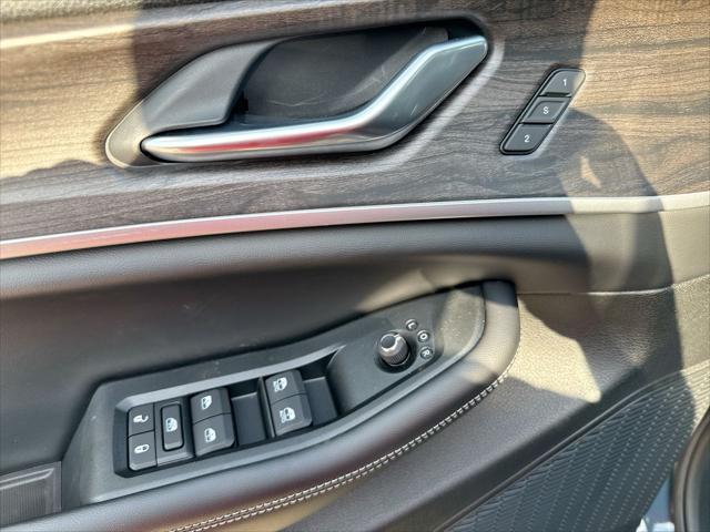 2026 Jeep Grand Cherokee Limited 4x2