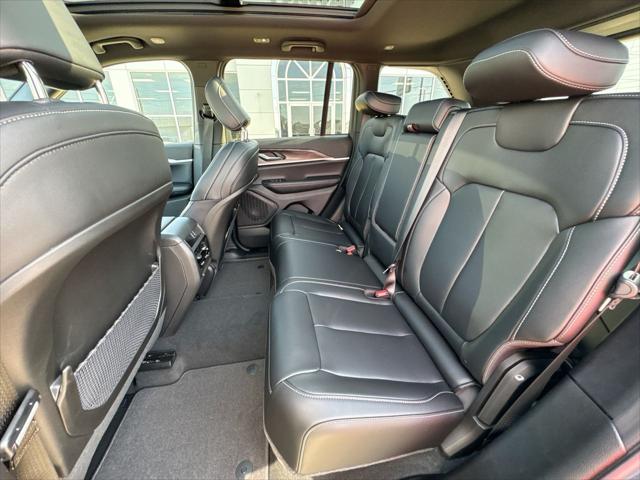 2026 Jeep Grand Cherokee Limited 4x2
