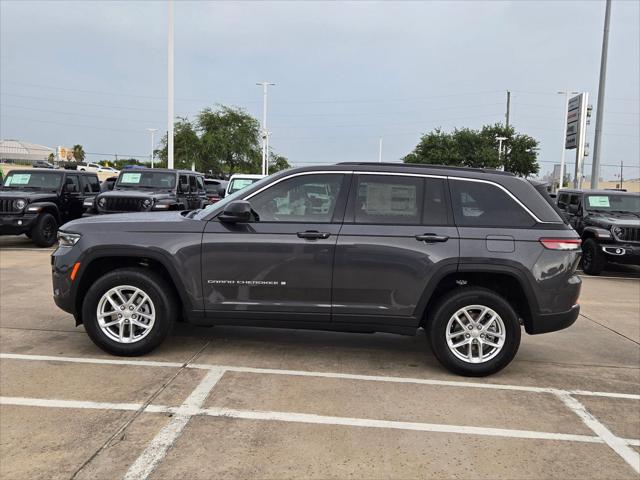 2026 Jeep Grand Cherokee Laredo 4x2