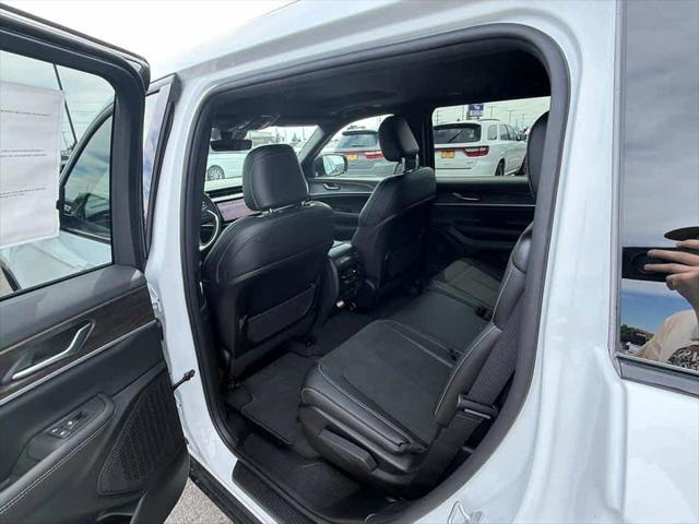 2026 Jeep Grand Cherokee Altitude 4x4