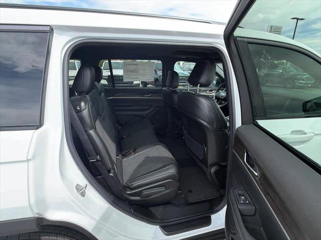 2026 Jeep Grand Cherokee Altitude 4x4
