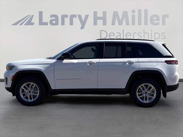 2026 Jeep Grand Cherokee GRAND CHEROKEE LAREDO X 4X4