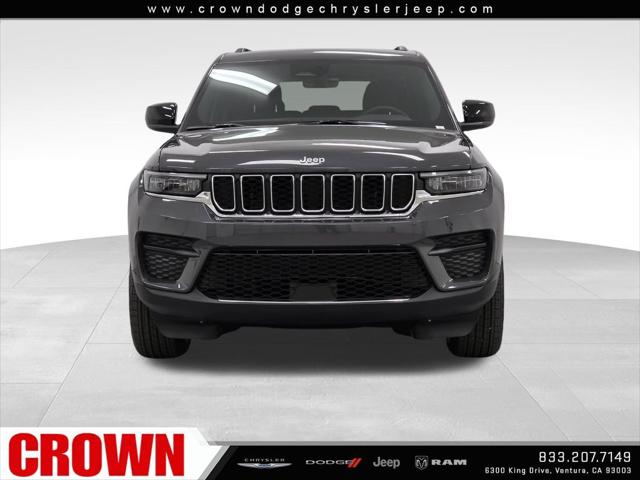 2026 Jeep Grand Cherokee Laredo 4x2