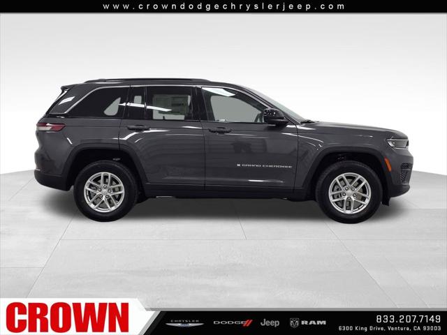 2026 Jeep Grand Cherokee Laredo 4x2