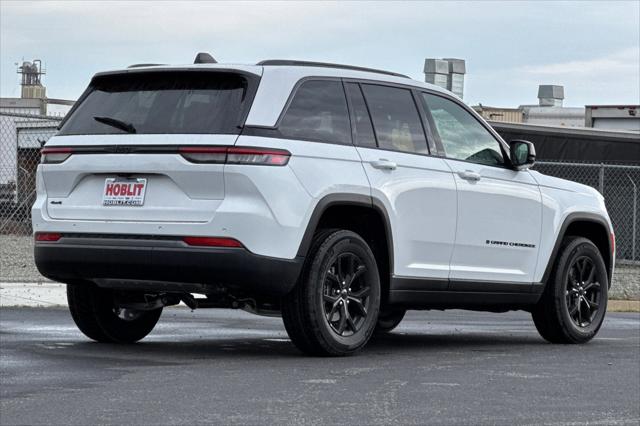 2026 Jeep Grand Cherokee Altitude 4x4