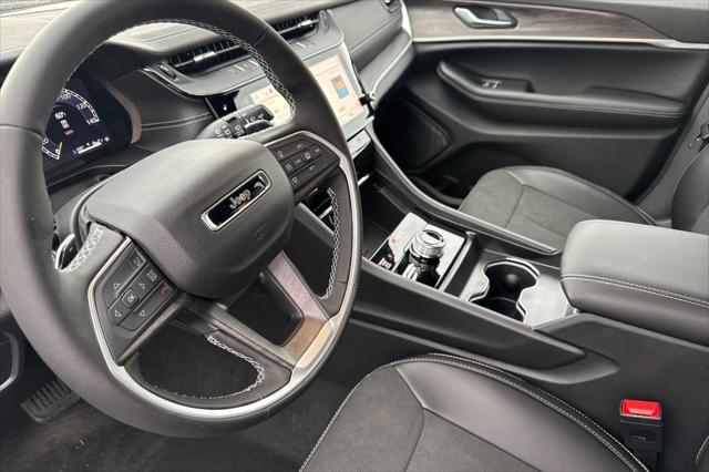 2026 Jeep Grand Cherokee Altitude 4x4