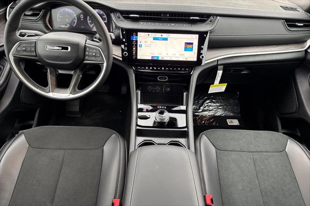2026 Jeep Grand Cherokee Altitude 4x4