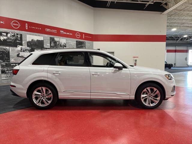 2023 Audi Q7 Premium Plus 55 TFSI quattro Tiptronic