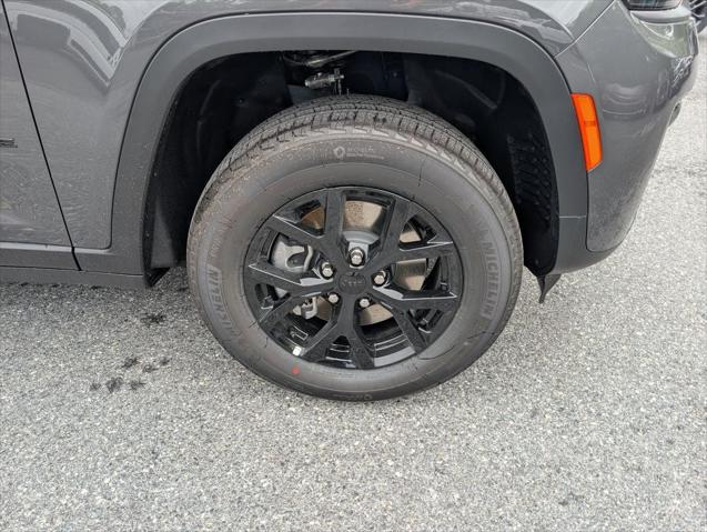 2026 Jeep Grand Cherokee L GRAND CHEROKEE L LAREDO ALTITUDE 4X4 2026 Jeep Grand Cherokee L GRAND CHEROKEE L LAREDO ALTITUDE 4X4