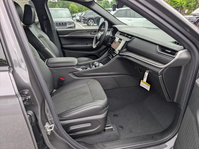 2026 Jeep Grand Cherokee L GRAND CHEROKEE L LAREDO ALTITUDE 4X4 2026 Jeep Grand Cherokee L GRAND CHEROKEE L LAREDO ALTITUDE 4X4