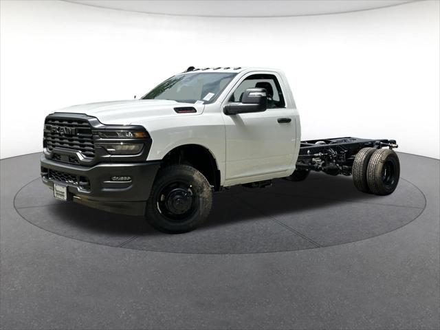 2026 RAM 3500 Chassis RAM 3500 TRADESMAN CHASSIS REGULAR CAB 4X4 84 CA