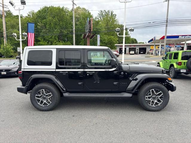 2026 Jeep Wrangler 4-Door Sahara 4x4