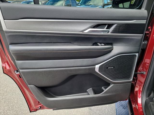 2026 Jeep Grand Wagoneer Upland 4x4