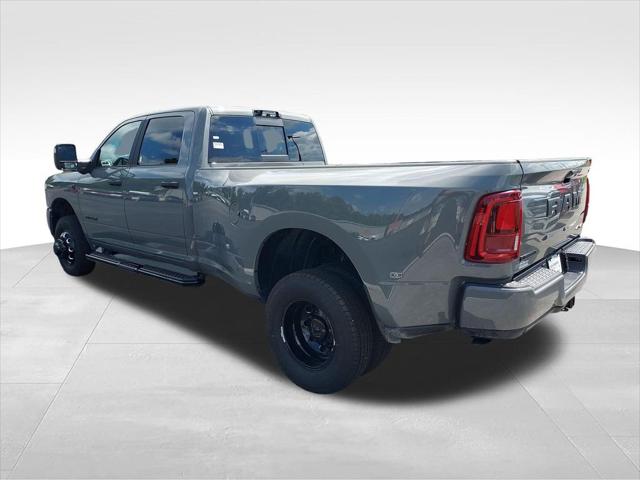 2026 RAM 3500 RAM 3500 BIG HORN CREW CAB 4X4 8 BOX