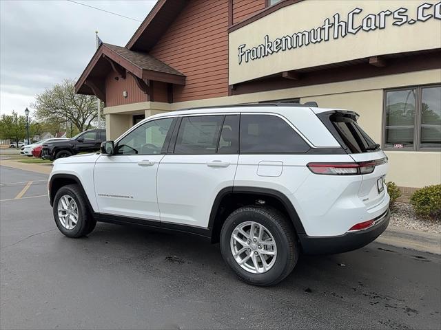 2026 Jeep Grand Cherokee Altitude 4x4