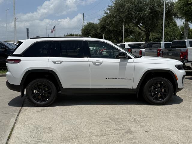 2026 Jeep Grand Cherokee GRAND CHEROKEE LAREDO ALTITUDE 4X4 2026 Jeep Grand Cherokee GRAND CHEROKEE LAREDO ALTITUDE 4X4