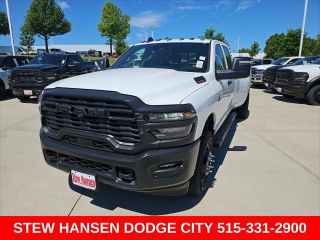 2026 RAM Ram 3500 RAM 3500 TRADESMAN CREW CAB 4X4 8 BOX