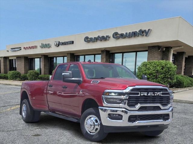 2026 RAM Ram 3500 RAM 3500 TRADESMAN CREW CAB 4X4 8 BOX