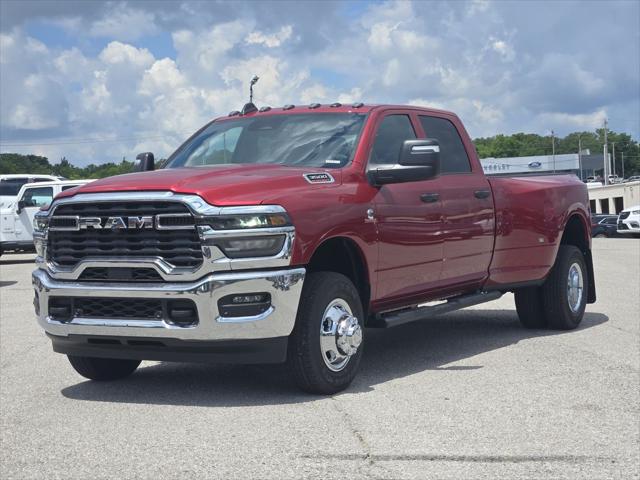 2026 RAM Ram 3500 RAM 3500 TRADESMAN CREW CAB 4X4 8 BOX