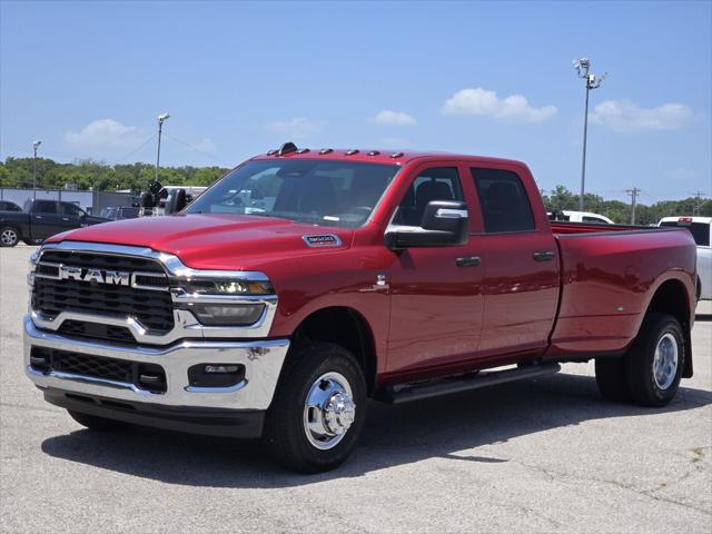 2026 RAM Ram 3500 RAM 3500 TRADESMAN CREW CAB 4X4 8 BOX