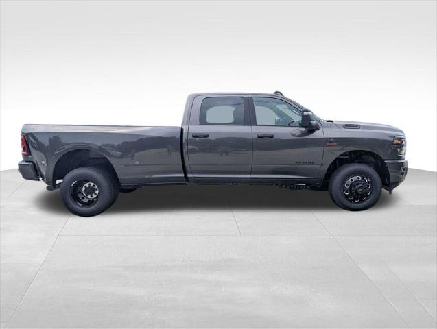 2026 RAM 3500 RAM 3500 BIG HORN CREW CAB 4X4 8 BOX 2026 RAM 3500 RAM 3500 BIG HORN CREW CAB 4X4 8 BOX