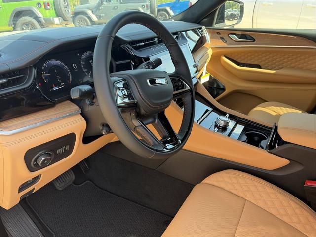 2026 Jeep Grand Cherokee Summit 4x4