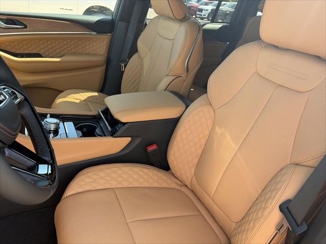 2026 Jeep Grand Cherokee Summit 4x4