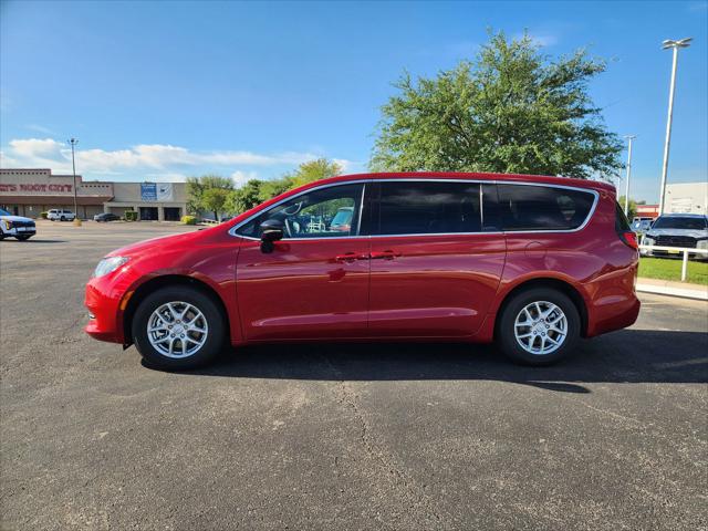 2026 Chrysler Voyager LX