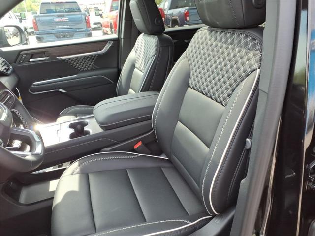 2026 GMC Acadia Denali AWD