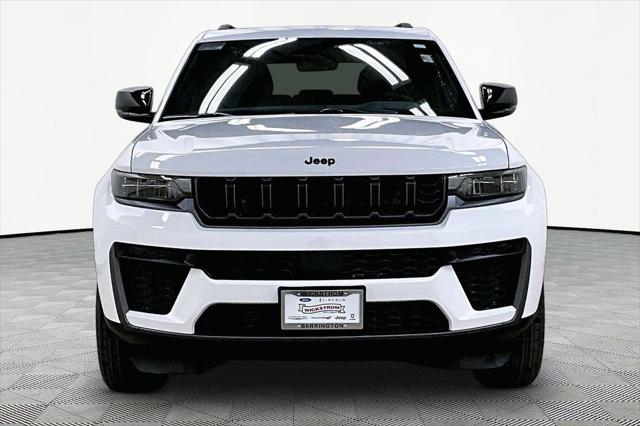 2026 Jeep Grand Cherokee Altitude 4x4
