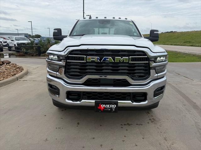 2026 RAM Ram 3500 RAM 3500 TRADESMAN CREW CAB 4X4 8 BOX